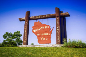 Wisconsin Welcomes You sign