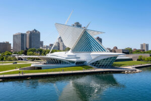 Milwaukee Art Museum along the lakefront