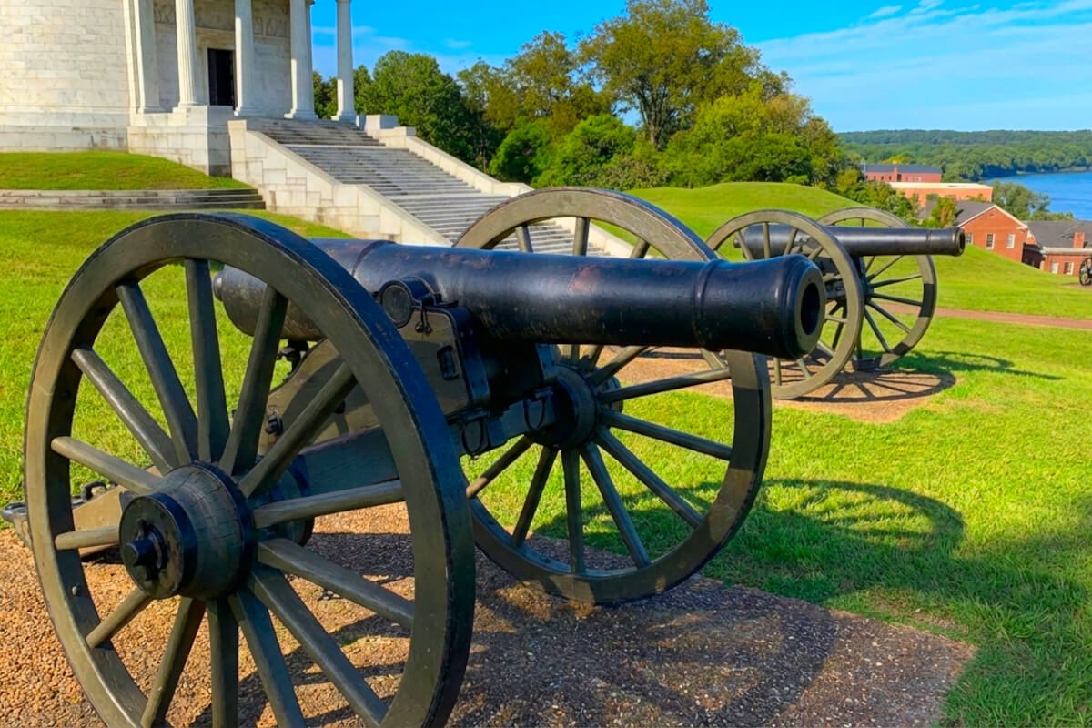 Cannons at Vicksburg National Military Park